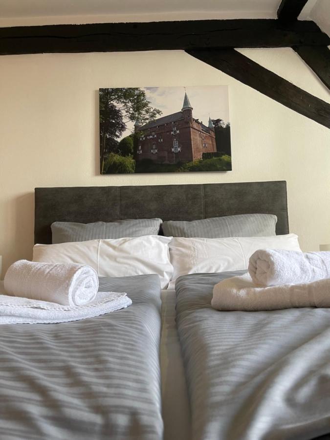 Hotel Schloss Walbeck Geldern Bagian luar foto