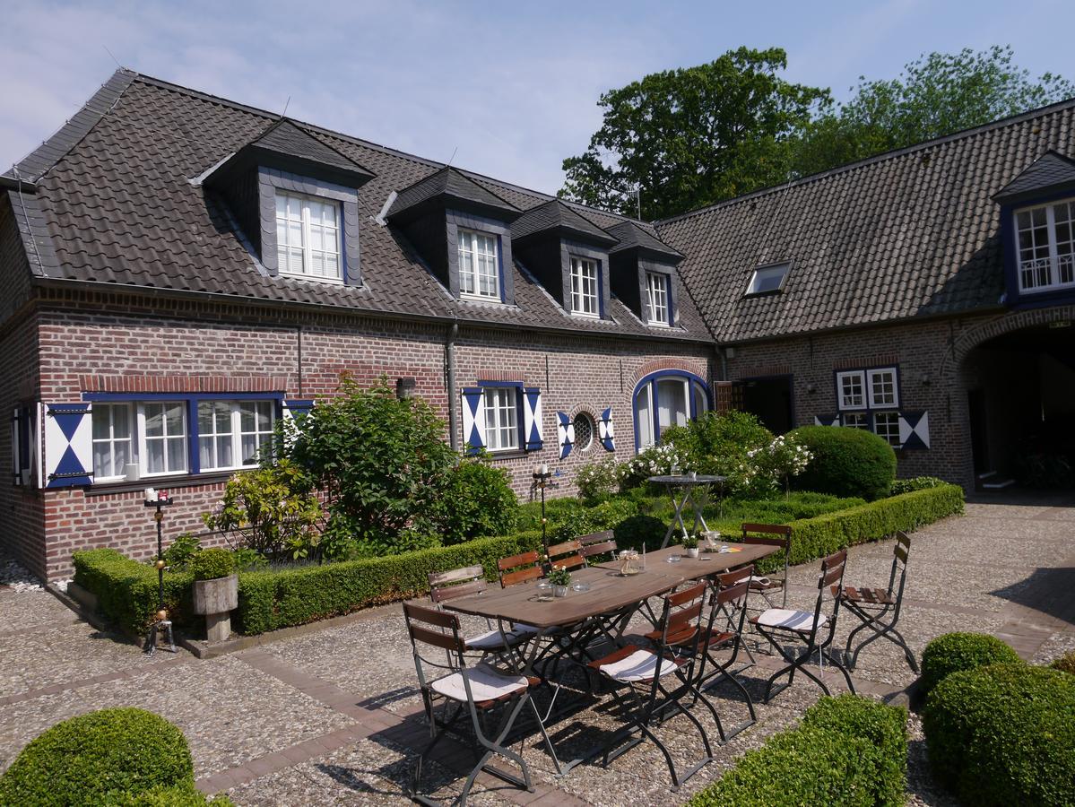 Hotel Schloss Walbeck Geldern Bagian luar foto